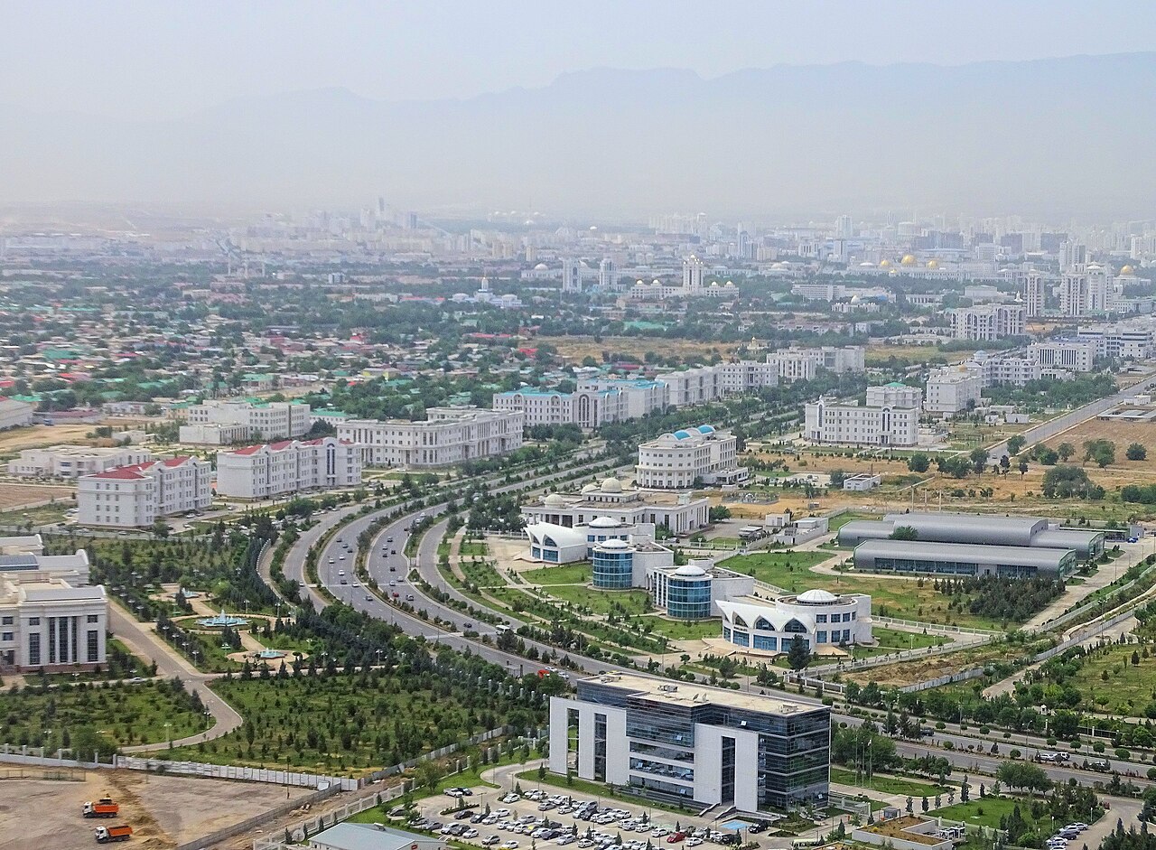 Widok na Aszchabad
